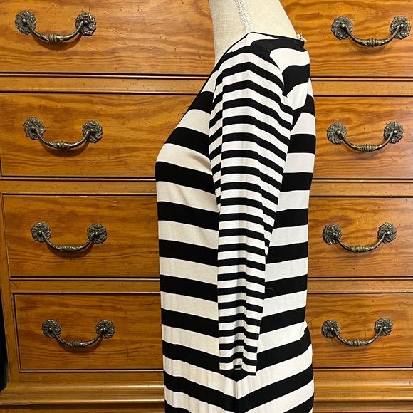 ‘#20 Calvin Klein Navy Blue and White Stripped Maxi Dress Size 6 EUC - Picture 5 of 14